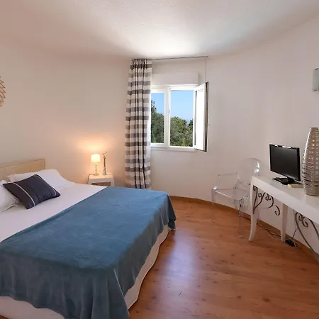 Le Tilbury Hotel