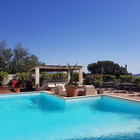 Ξενοδοχείο Le Tilbury 3*