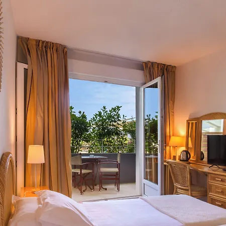 Hotell Le Tilbury Porto-Vecchio (Corsica)