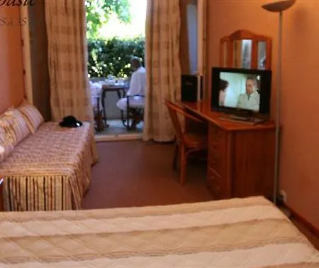 Le Tilbury Hotel