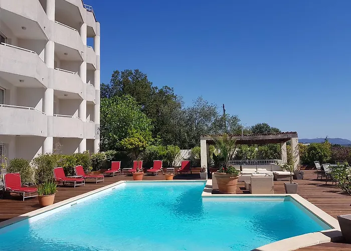 Le Tilbury Hotel 3*